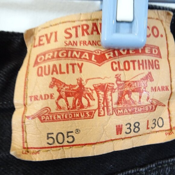 Levis Black 505 Jeans Size 38x30 Regular Fit Made in Haiti - Picture 5 of 7
